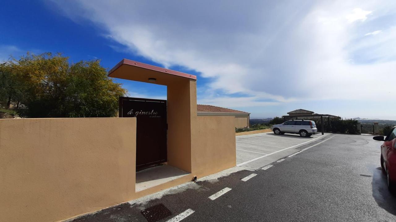 Golf & Sea Residence Is Molas Pula Εξωτερικό φωτογραφία