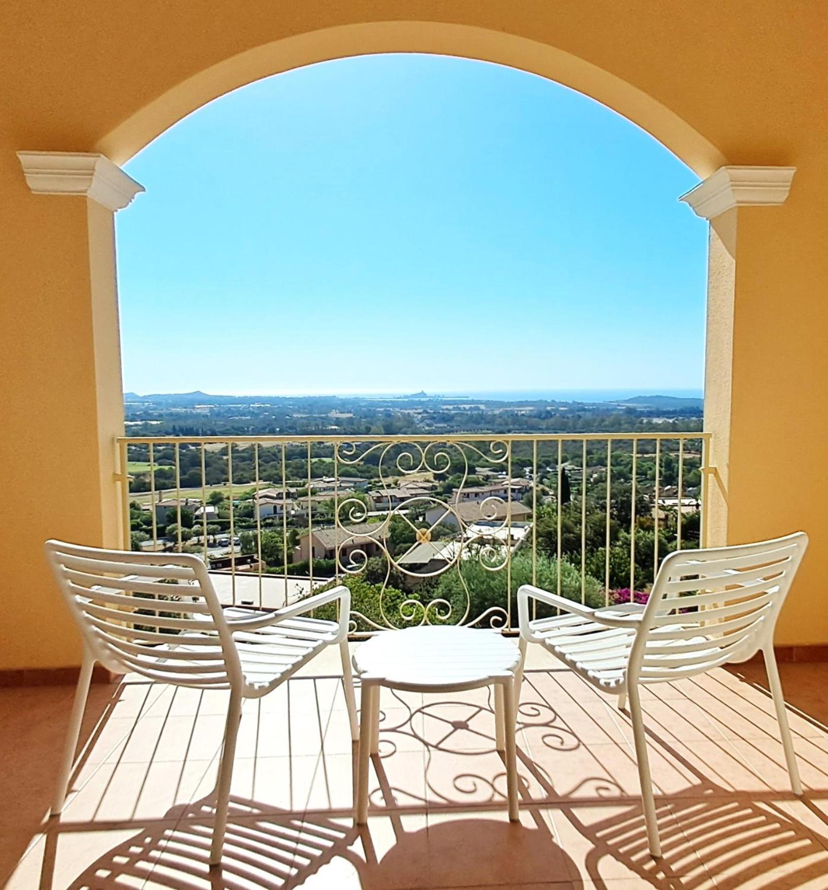 Golf & Sea Residence Is Molas Pula Εξωτερικό φωτογραφία